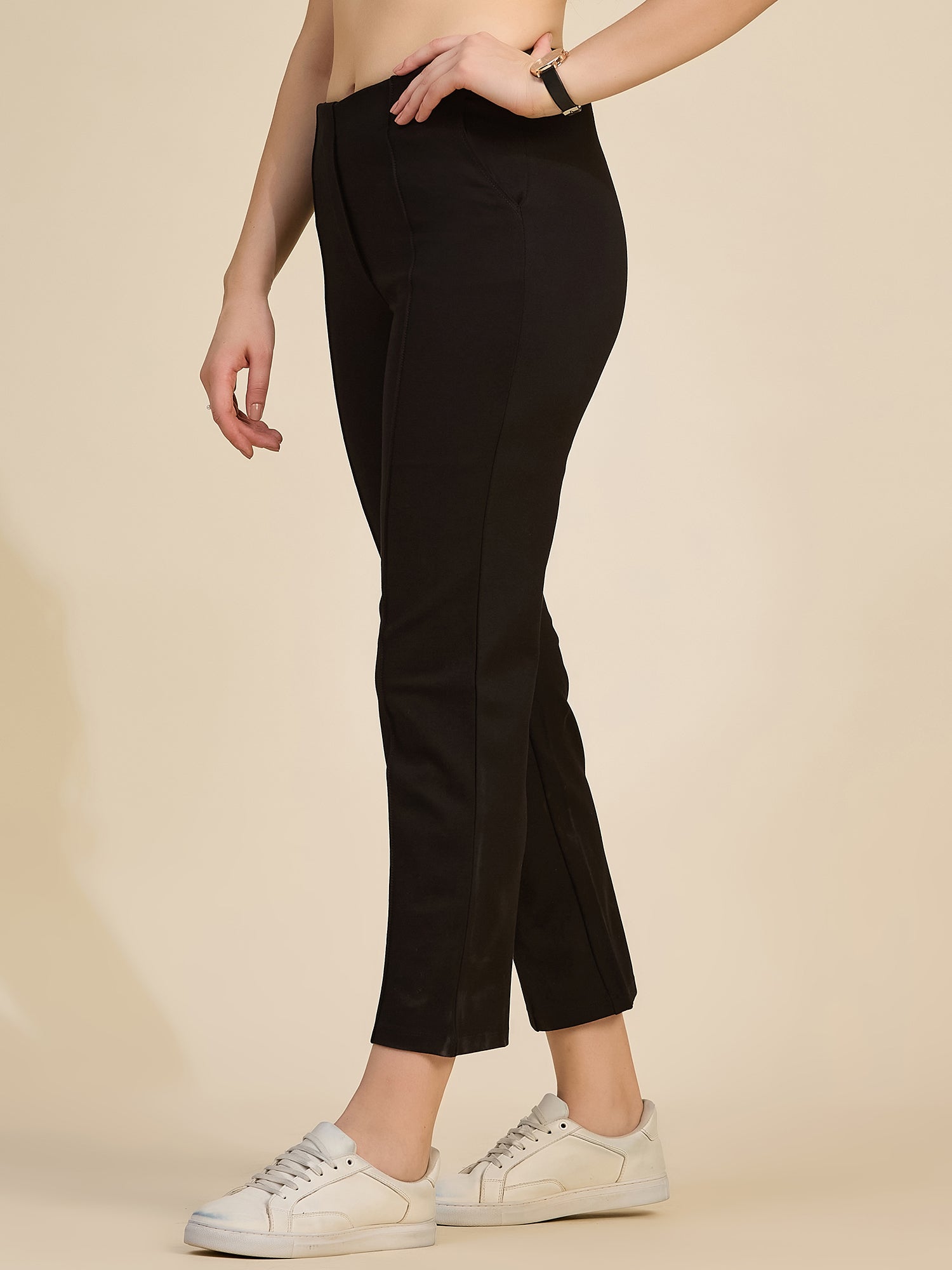 Black Women's High-Rise Ponte Roma Cropped Ankle Pants
