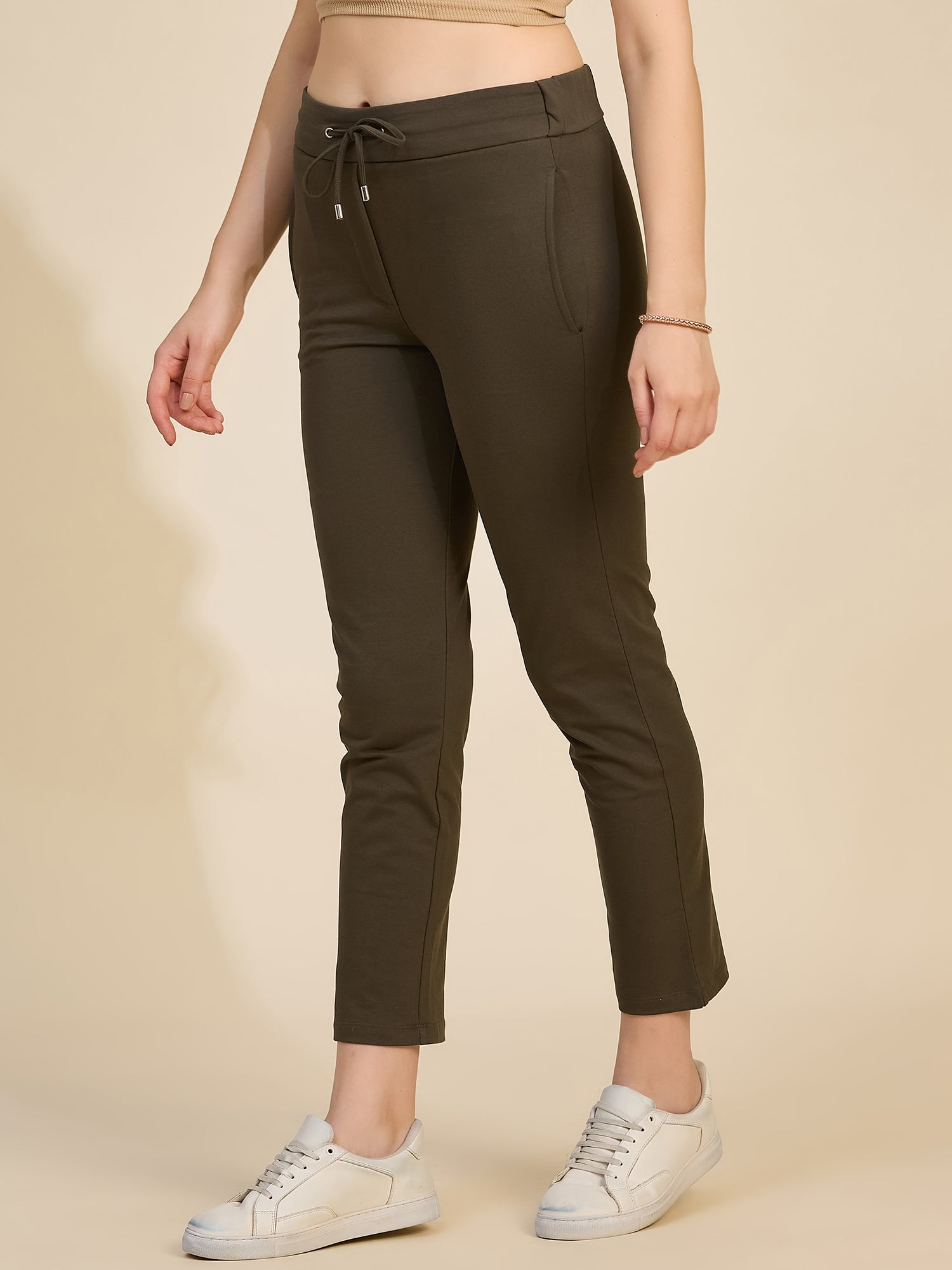 Olive Women's Mid-Rise Drawstring Tarry Pants